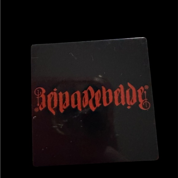 Makeup - Picture 6 of 10